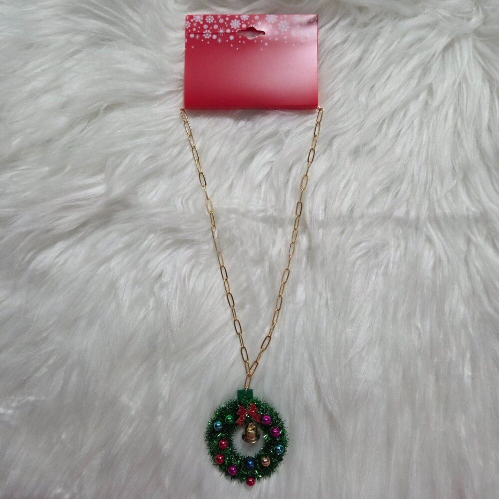Christmas Wreath Pendant Necklace